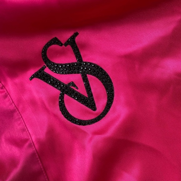 EXTREMELY RARE Victorias Secret NYC Fashion Show 2011 Silk Kimono - Picture 6 of 11